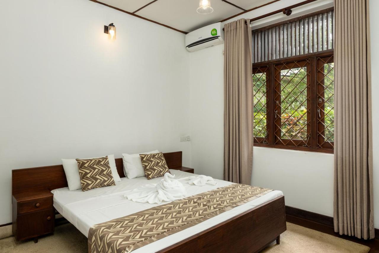 Surveyor'S Residence Bungalow Kandy Extérieur photo