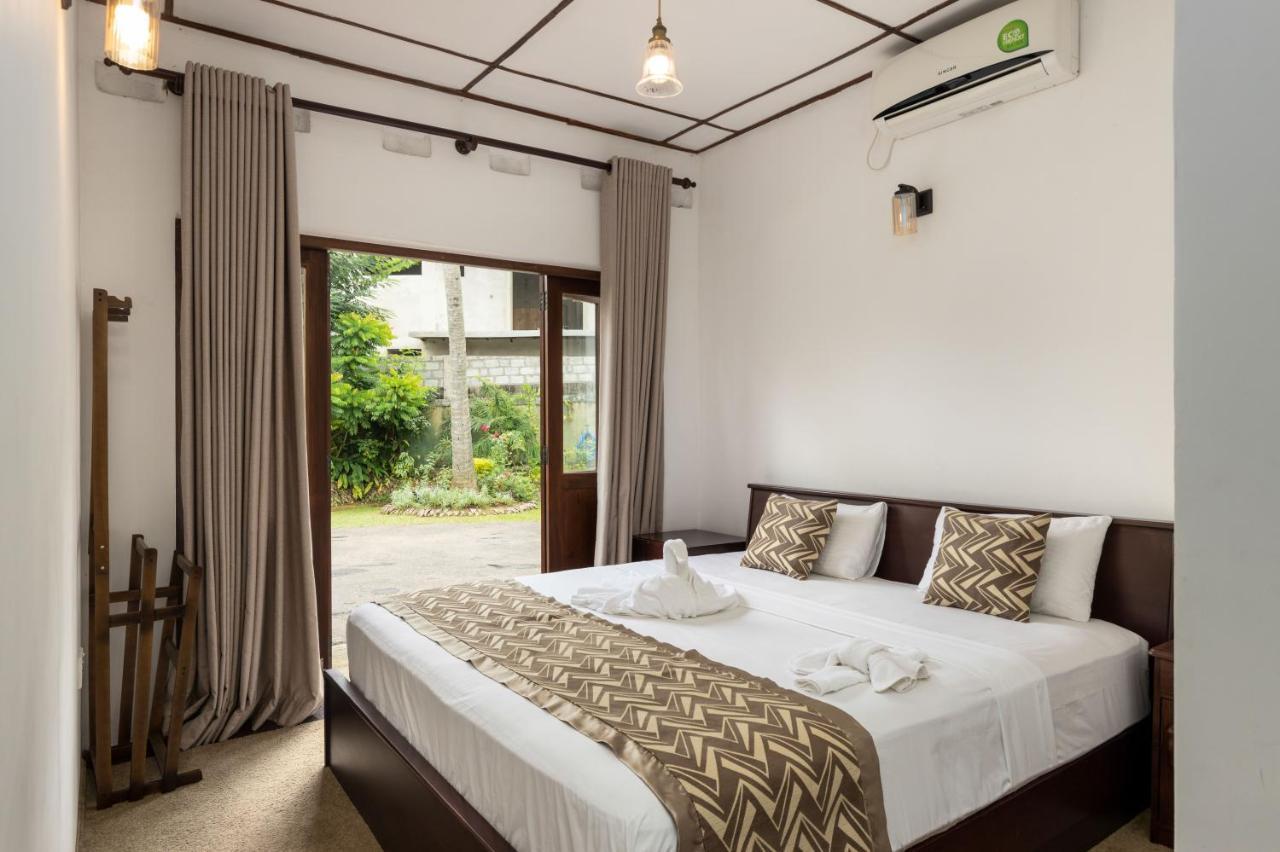 Surveyor'S Residence Bungalow Kandy Extérieur photo