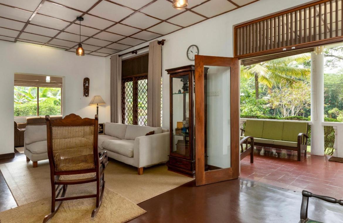 Surveyor'S Residence Bungalow Kandy Extérieur photo