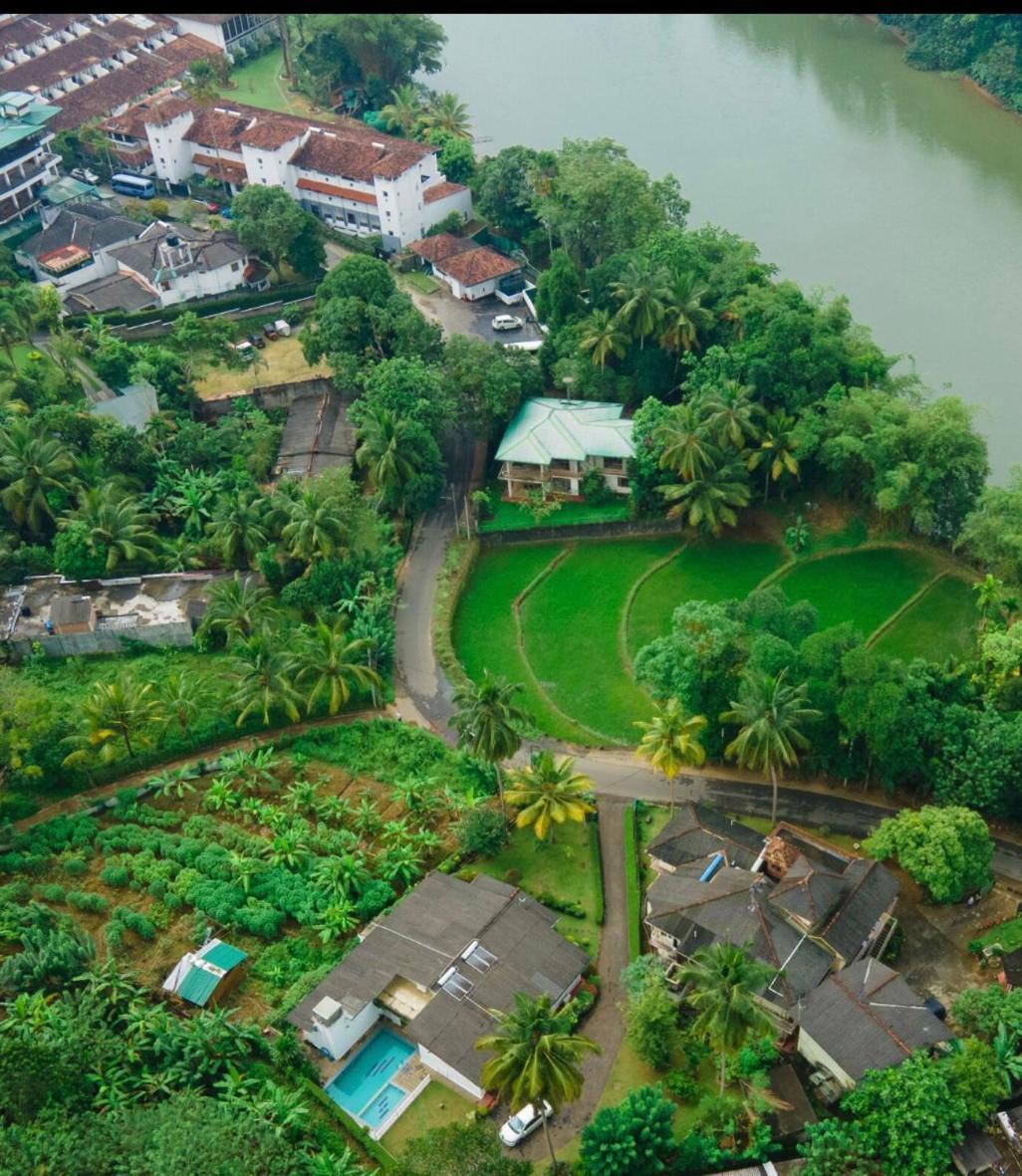 Surveyor'S Residence Bungalow Kandy Extérieur photo